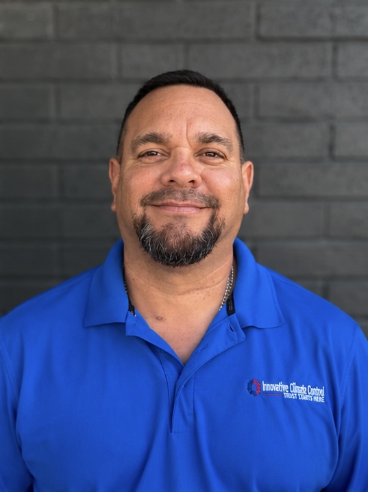 Luis Cruz